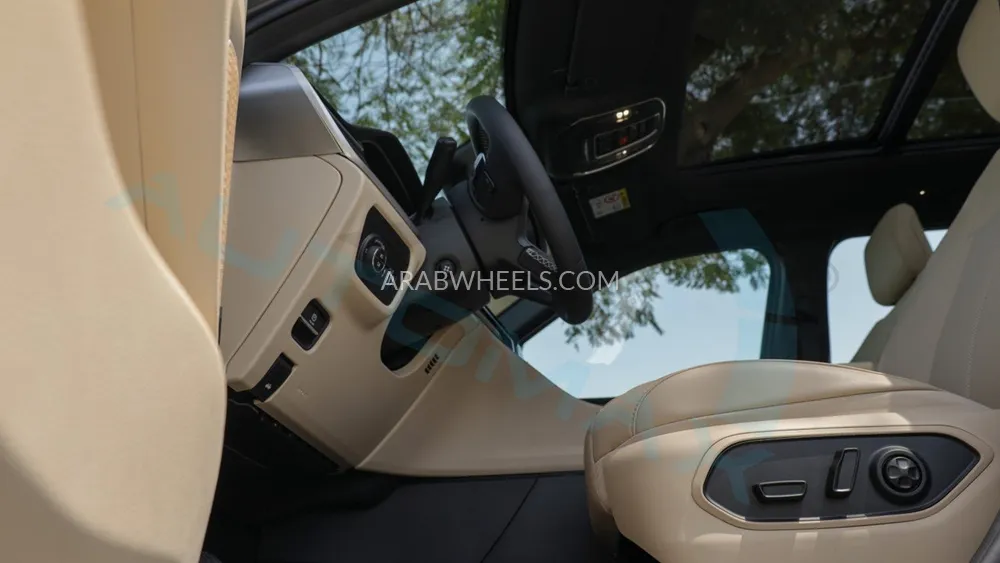 جيب جراند شيروكي 2025 for Sale in وادي الدواسر Image-7