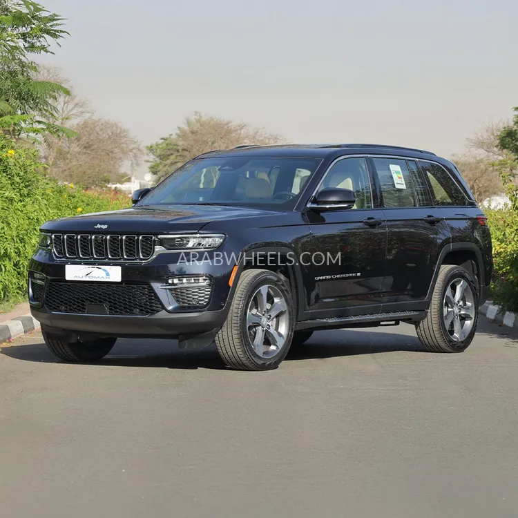 جيب جراند شيروكي 2025 for Sale in وادي الدواسر Image-1