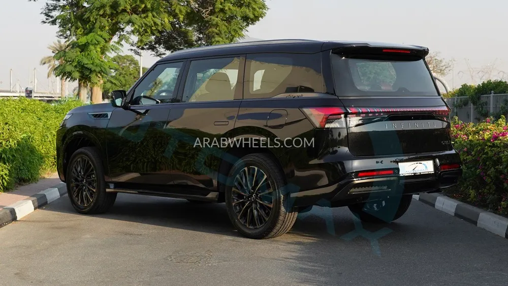 إنفينيتي QX80 2025 for Sale in وادي الدواسر Image-4
