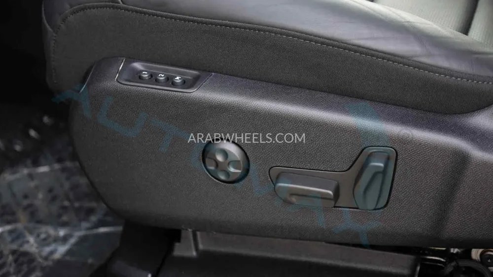 سيتروين C5 2024 for Sale in وادي الدواسر Image-29