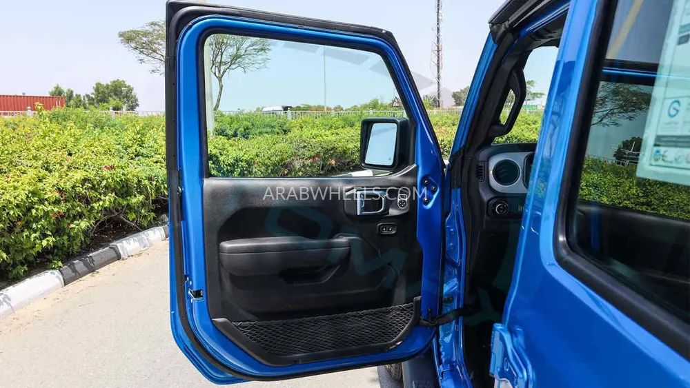 جيب رانجلر 2024 for Sale in وادي الدواسر Image-23