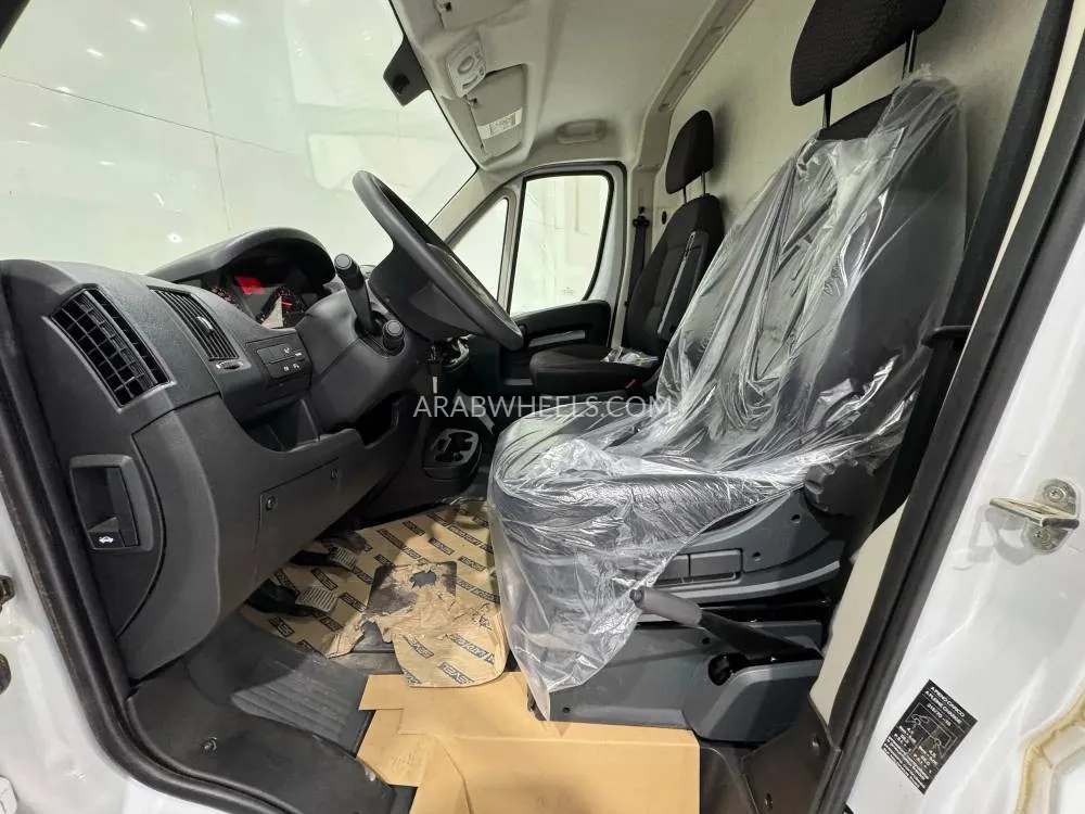 بيجو بوكسر 2024 for Sale in الرياض Image-6