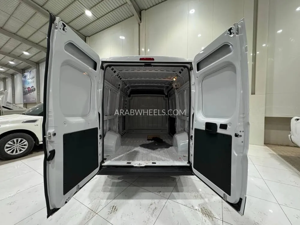 بيجو بوكسر 2025 for Sale in الرياض Image-14