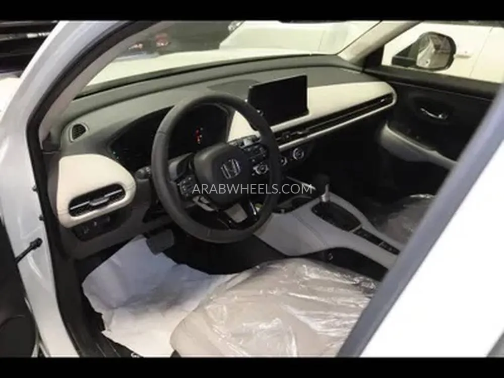 هوندا ZR-V 2024 for Sale in الدمام Image-5