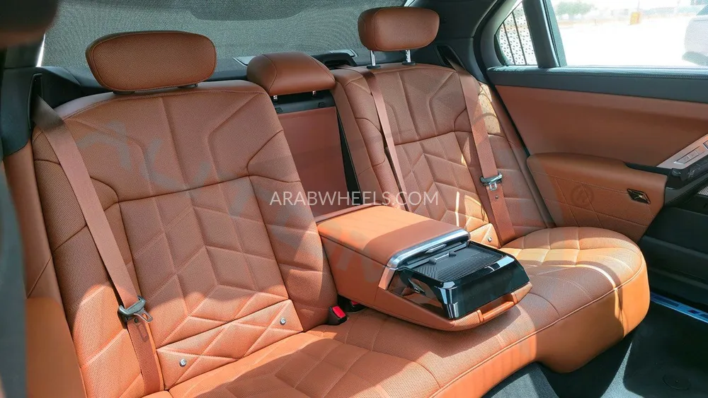 بي ام دبليو الفئة السابعة 2025 for Sale in وادي الدواسر Image-33