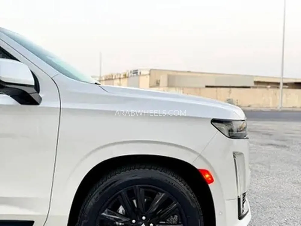 كاديلاك إسكاليد 2024 for Sale in الدمام Image-3