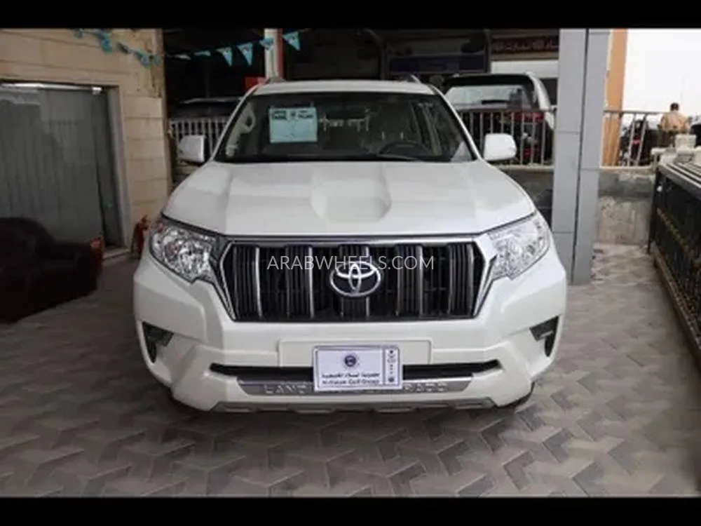 تويوتا لاند كروزر برادو 2020 for Sale in الدمام Image-2