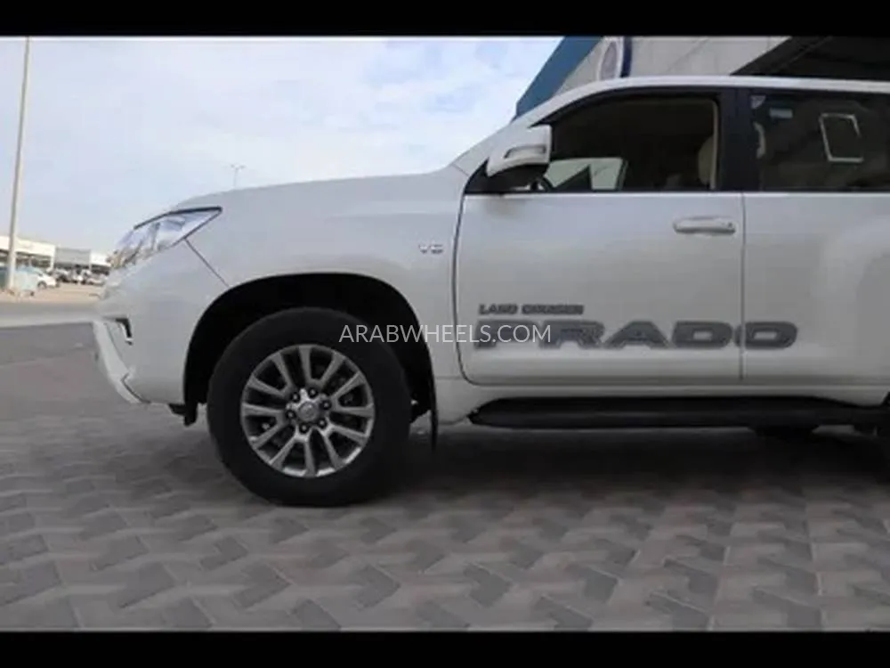 تويوتا لاند كروزر برادو 2020 for Sale in الدمام Image-9