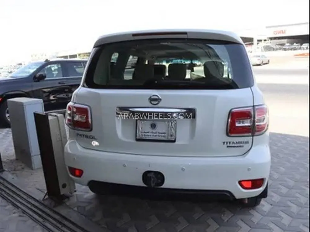 نيسان باترول 2017 for Sale in الدمام Image-12