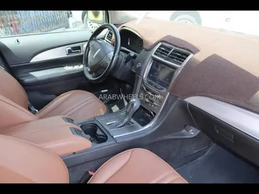 لينكون MKX 2011 for Sale in الدمام Image-7
