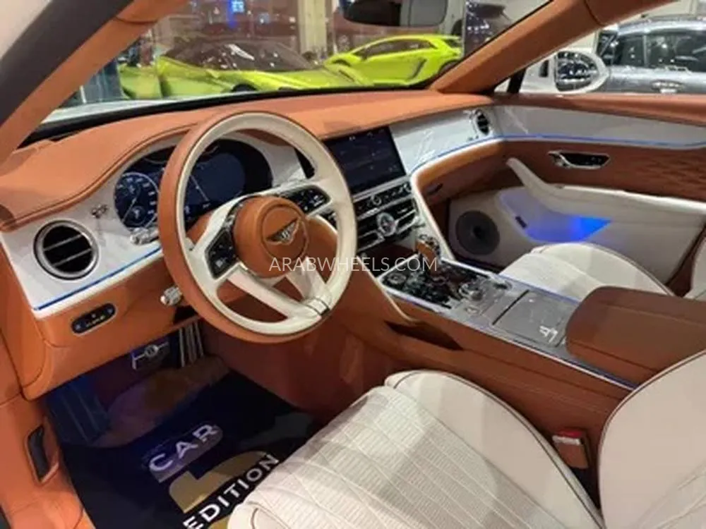 بنتلي كونتيننتال 2023 for Sale in الرياض Image-10