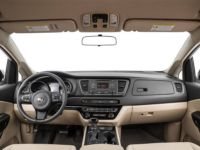كيا كرنفال الجيل الثالث (YP) Interior 