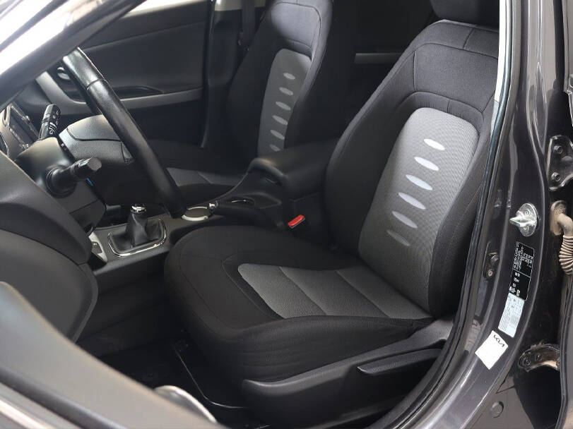 Kia Ceed 2nd Generation Interior 
