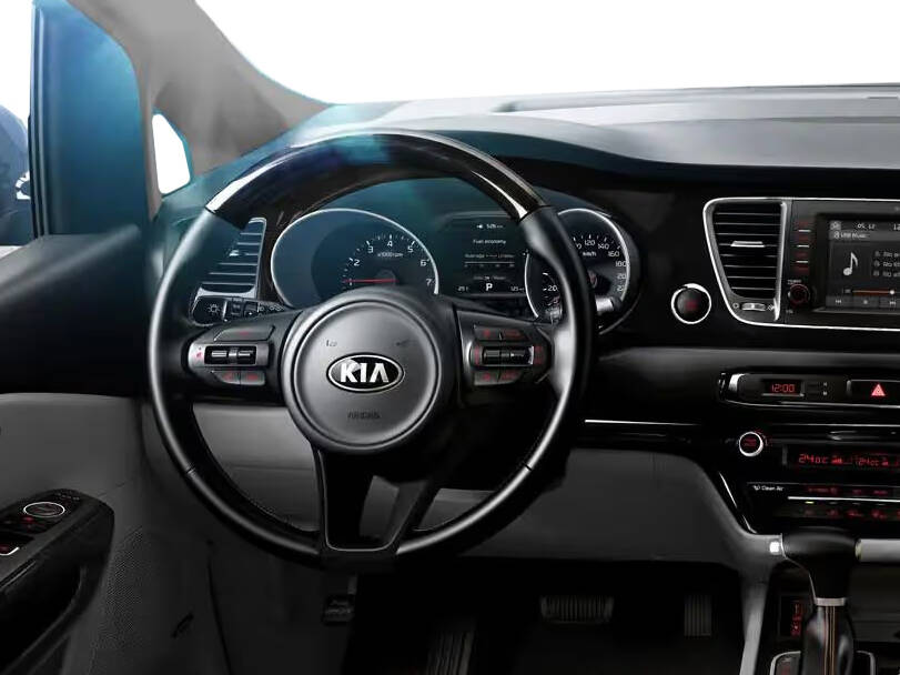 كيا جراند كارنفال Interior 
