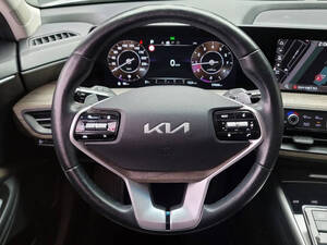 Kia K8 Interior 