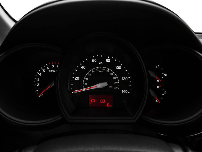 كيا ريو الجيل الثالث (UB) Interior 