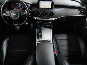 Kia Stinger Interior 