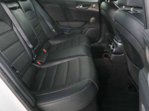 Kia Stinger Interior 