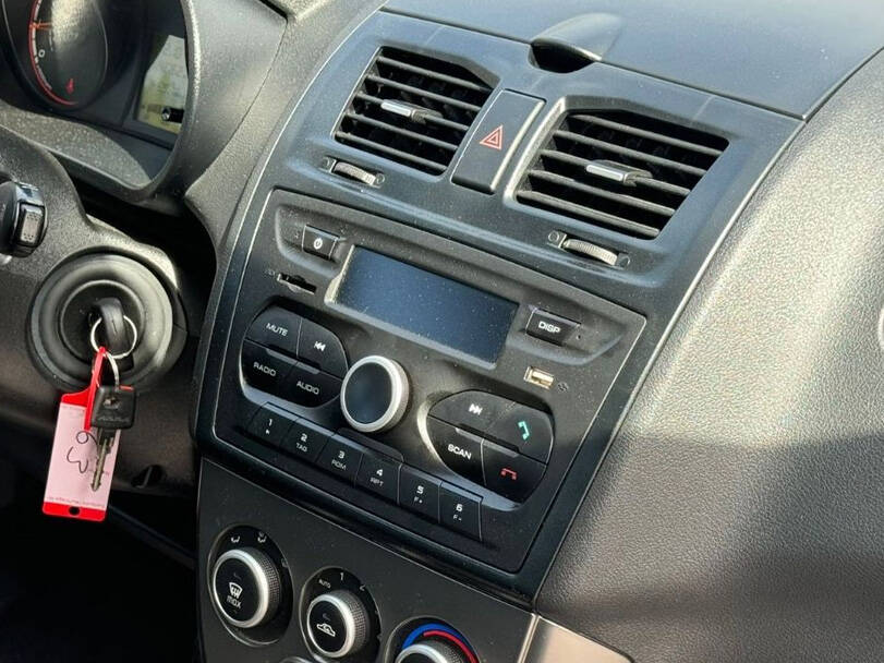 لادا كالينا Interior 