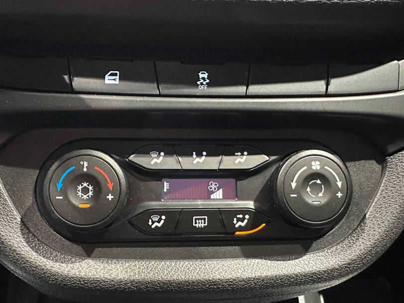لادا فيستا Interior 
