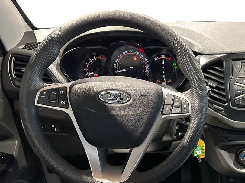 لادا فيستا Interior 