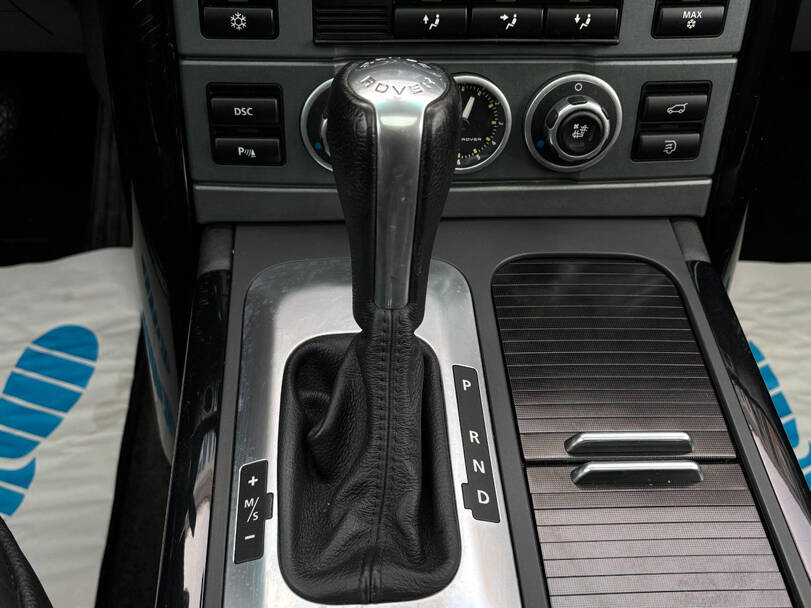 لاند روفر رينج روفر الجيل الثالث (L322) Interior 