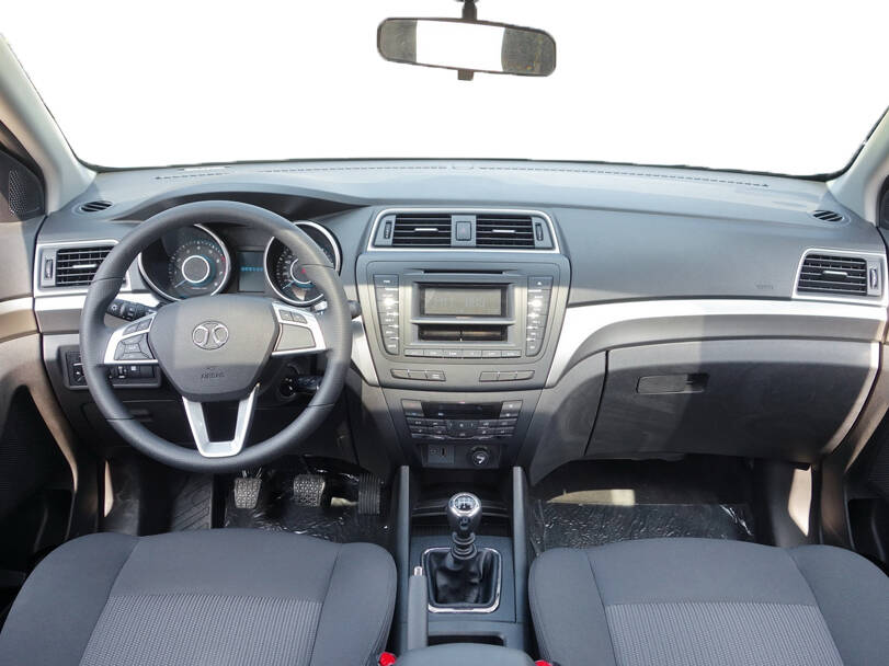 BAIC X65 Interior 