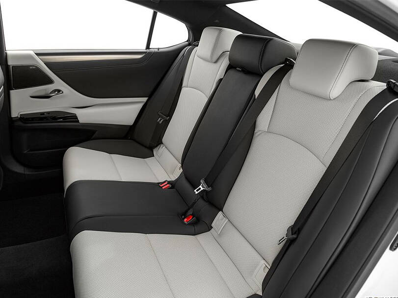 Lexus ES Interior 