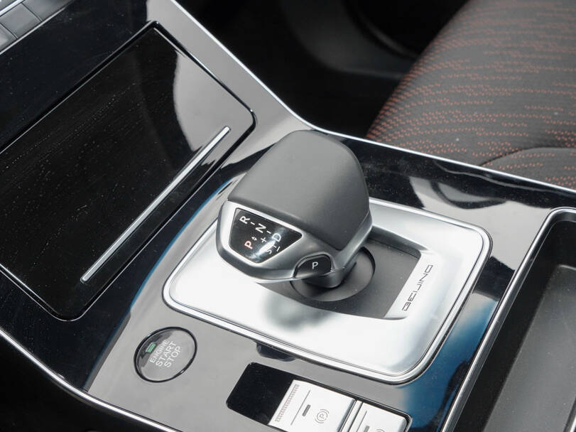 بايك إكس ٧ 2025 Interior 