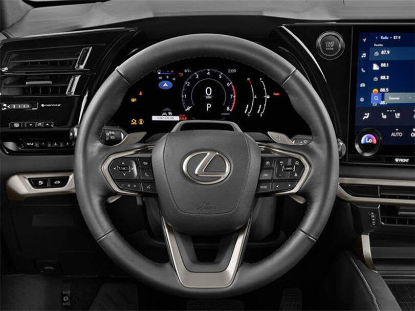 لكزس آر إكس 2025 Interior 