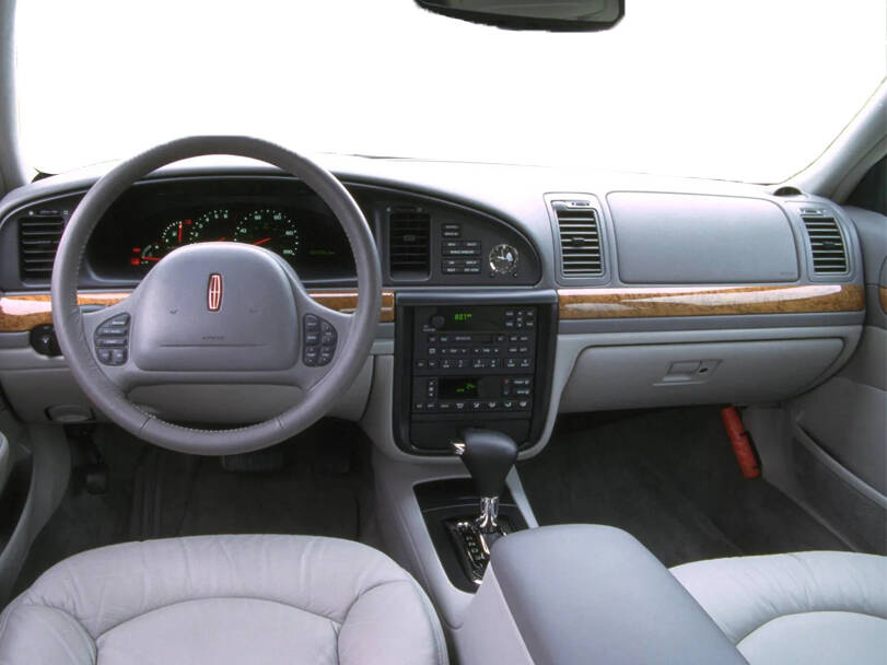 لينكون كونتيننتال الجيل التاسع Interior 