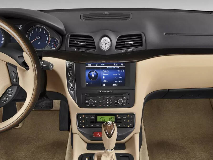 مازيراتي جرانتوريسمو Interior 