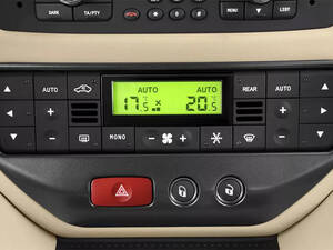 مازيراتي جران توريزمو الداخلية 