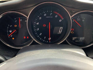 مازدا آر إكس ٨ الداخلية 