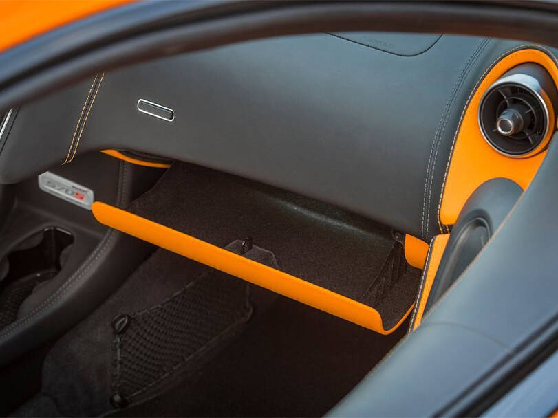 ماكلارين ٥٧٠ إس Interior 