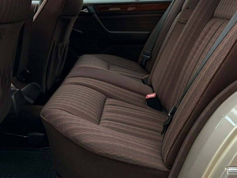 مرسيدس بنز إي كلاس Interior 