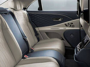 بنتلي فلاينج سبير الداخلية 