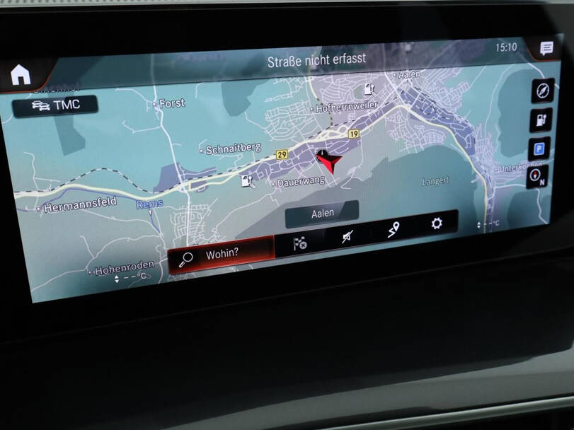 Mercedes Benz EQC Interior 