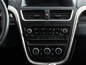 بيستون إكس ٨٠ الداخلية 