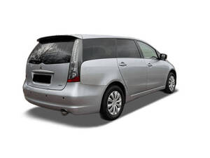 ميتسوبيشي جرانديس الخارجية 