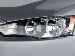 Mitsubishi Lancer Exterior 