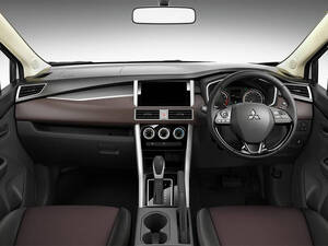 ميتسوبيشي إكسباندر الداخلية 