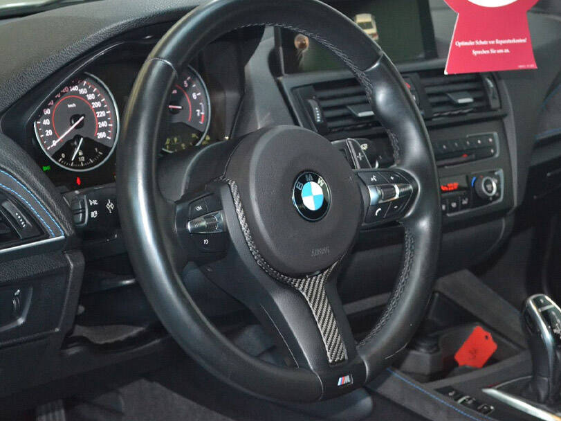 بي ام دبليو ٢ سيريز الجيل الأول (F22) Interior 