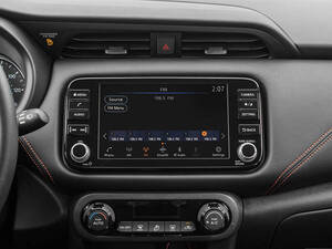 نيسان كيكس الداخلية 