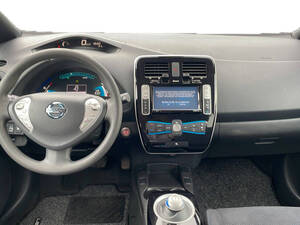Nissan Leaf Interior 