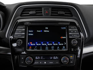 نيسان ماكسيما الداخلية 