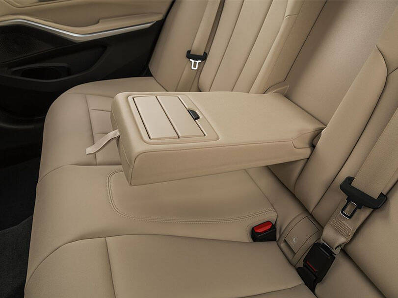 بي ام دبليو ٣ سيريز 2025 Interior 