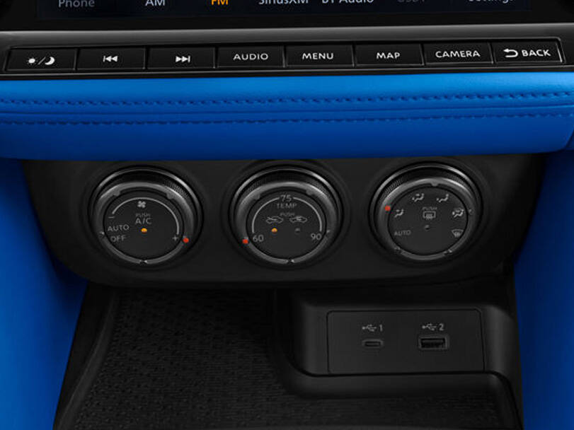 نيسان زد 2025 Interior 