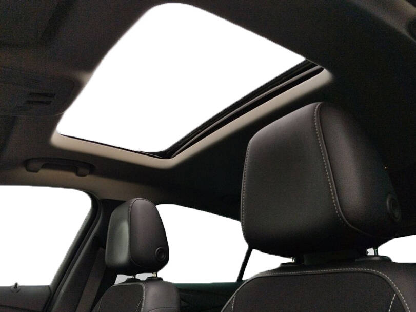 أوبل أسترا Interior 