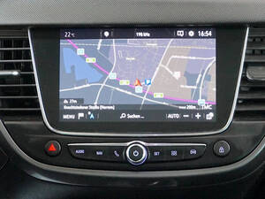 أوبل كروس لاند الداخلية 